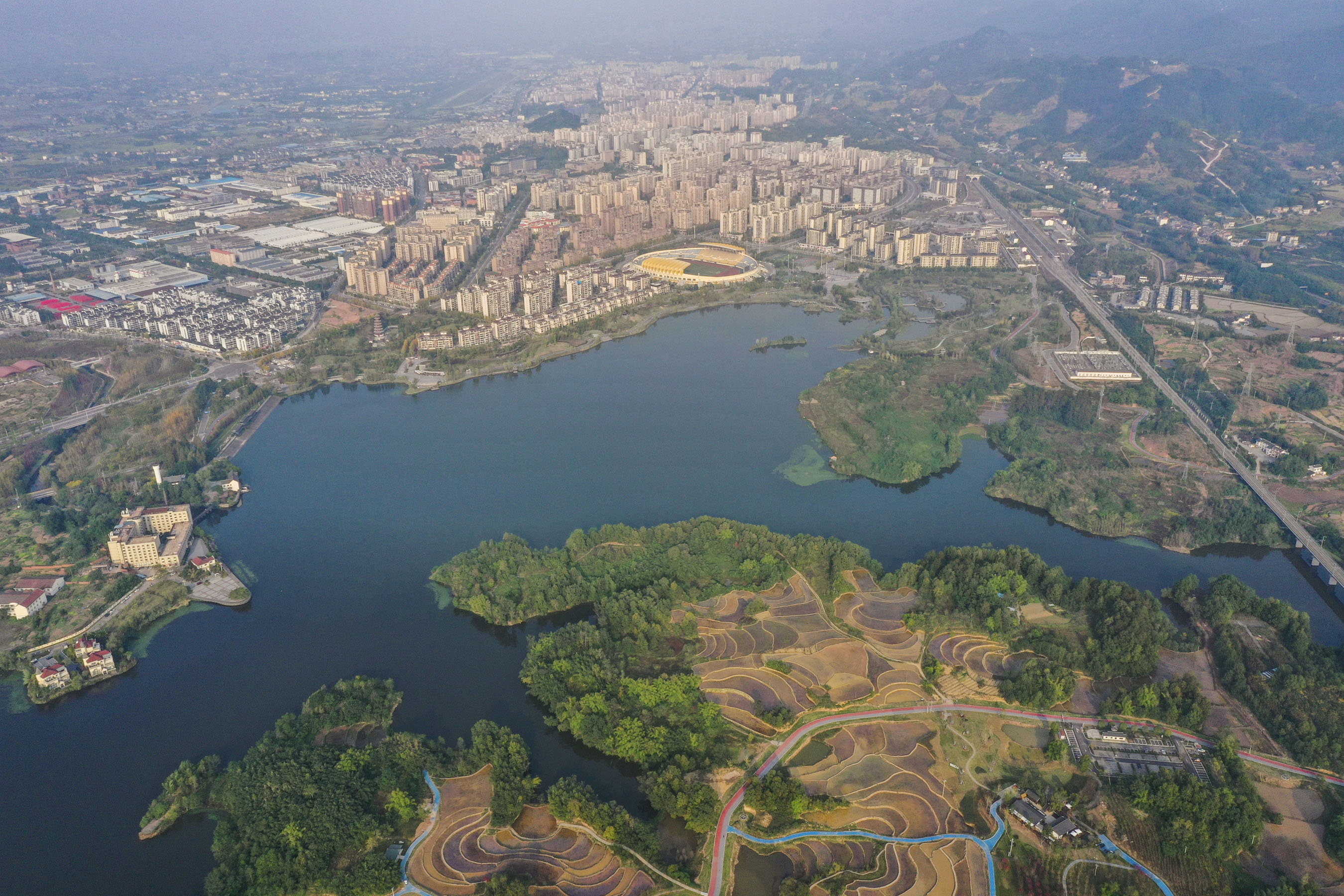 沒有大江大湖為何能成“國際濕地城市”？——重慶市梁平區(qū)探索濕地保護(hù)利用新路徑觀察